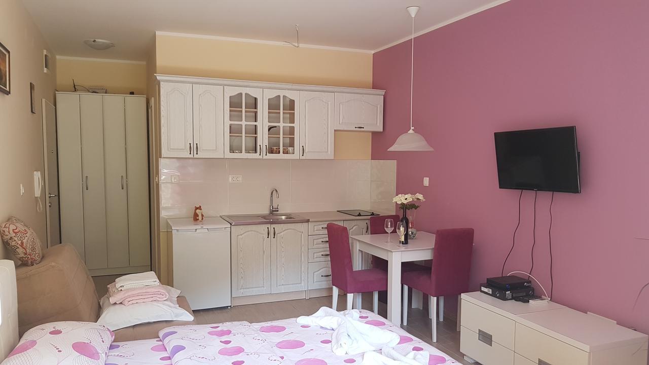 Lux Apartment Vidovic ラファイロヴィチ エクステリア 写真