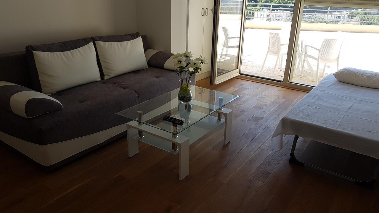 Lux Apartment Vidovic ラファイロヴィチ エクステリア 写真